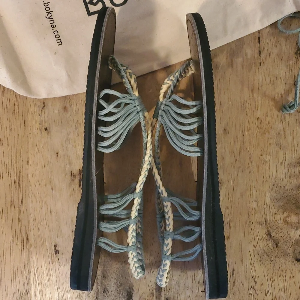 NIB BOKYNA Braided Vegan Sandals Size 39 Sage Ivory Womens